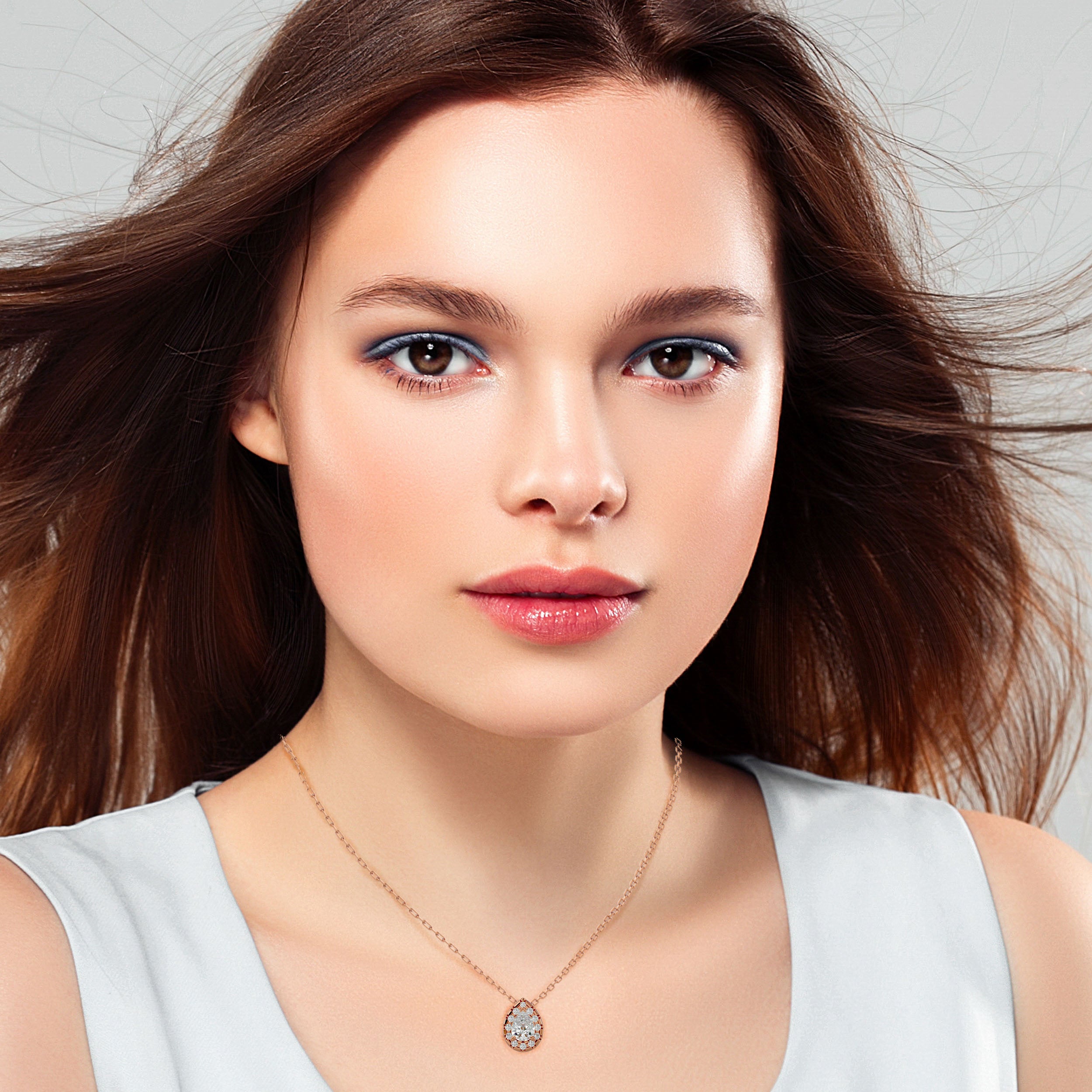 Aaliyah Solitaire Pendant
