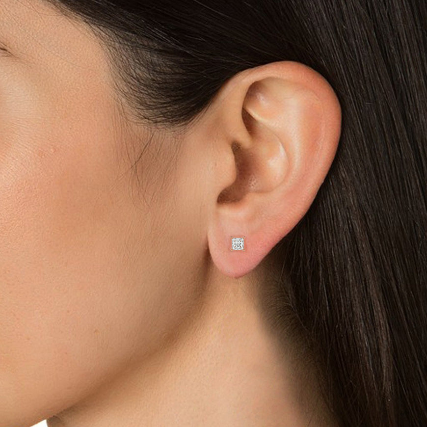 Jolie Solitaire Earring